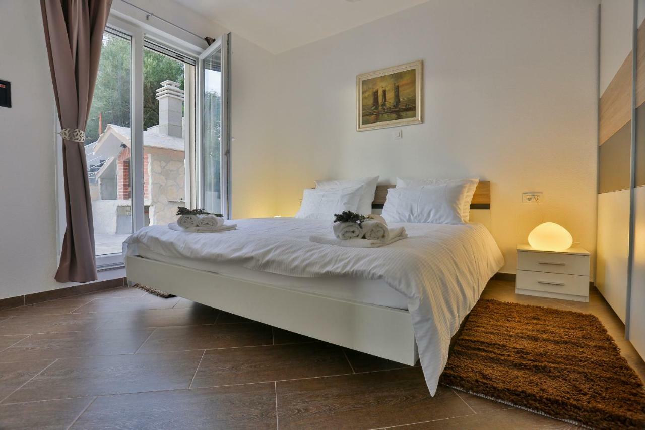 Villa Poletto Omiš Eksteriør bilde